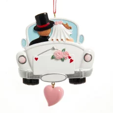 Wedding Couple in Car